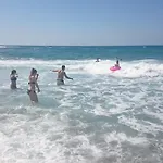 Amazones 아파트호텔 헐소니소스