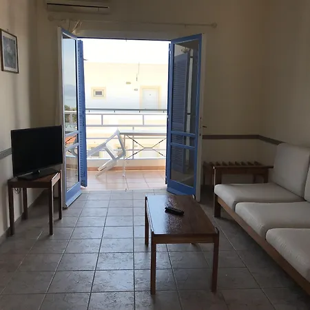 Amazones Aparthotel Hersonissos (Crete)