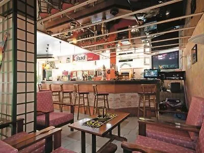 Amazones Aparthotel 3*
