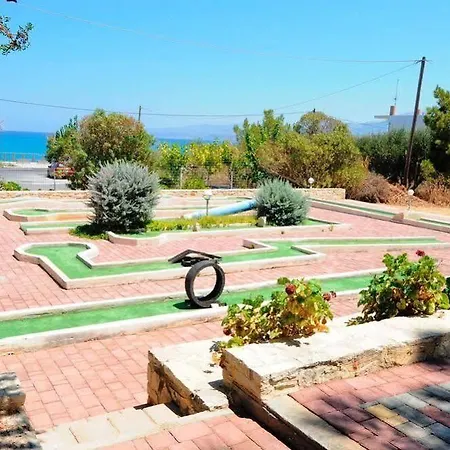 Amazones Aparthotel Hersonissos (Crete)