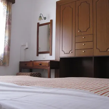 Amazones Aparthotel