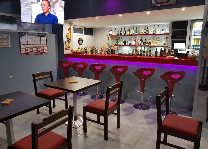 Amazones Aparthotel 3*